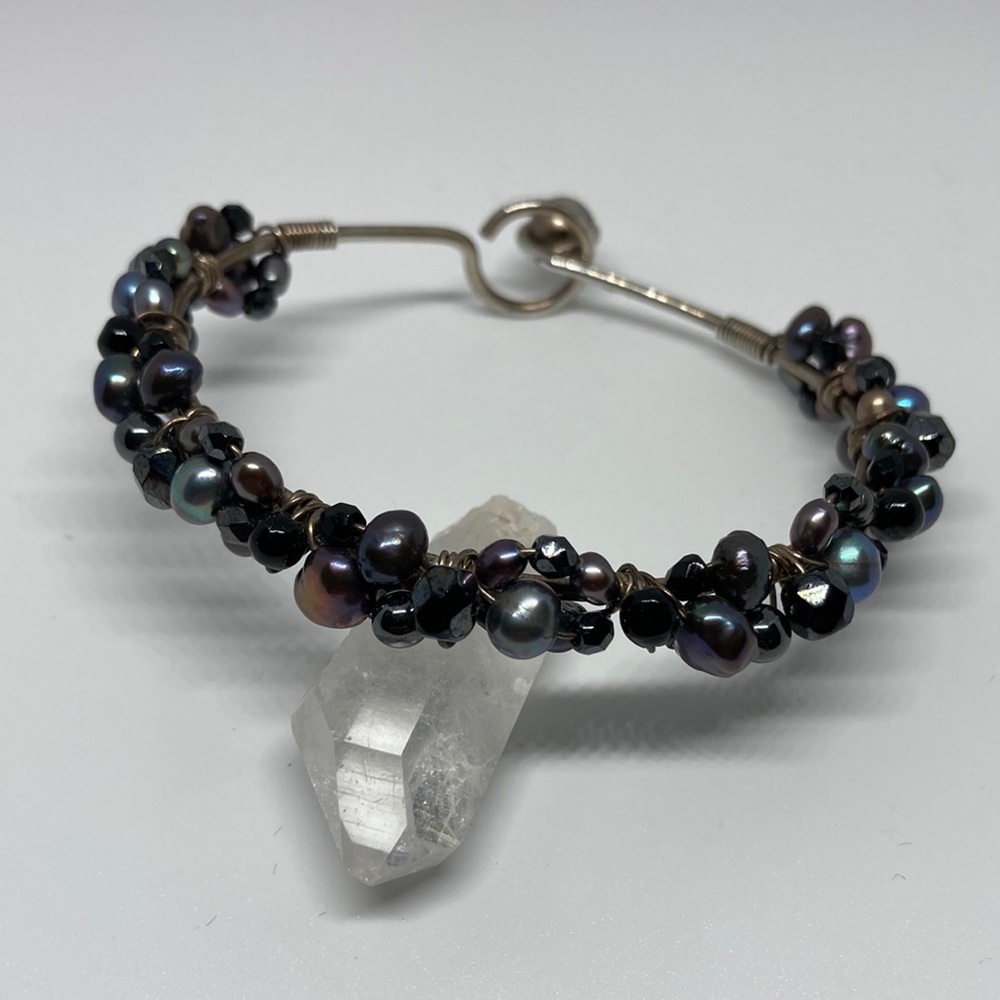 Peacock pearl and silver bracelet